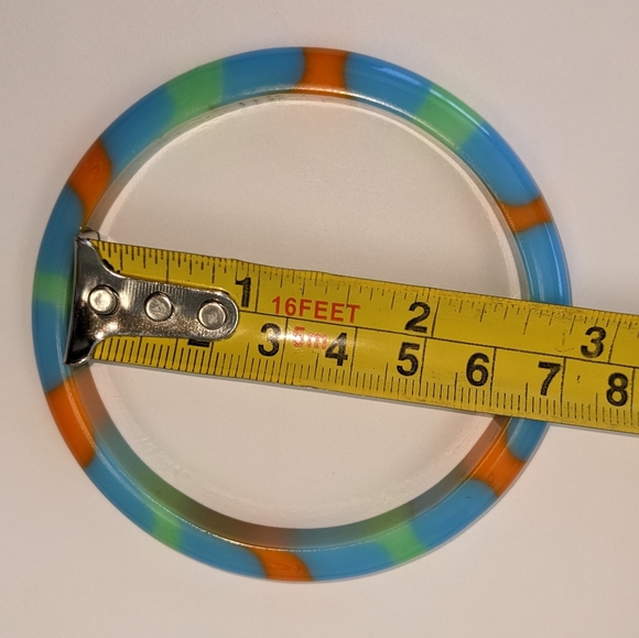 EVC LUCITE BANGLE BRACELET - Picture 10 of 10